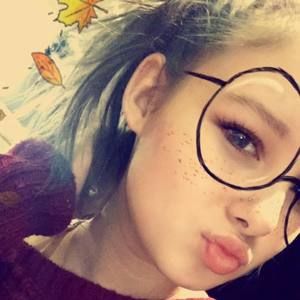 Meet your Posher, Kaylee